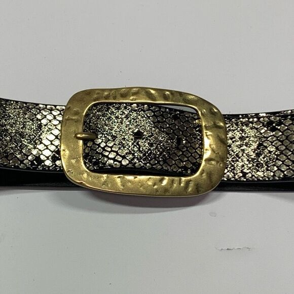 3D metallic and black gold buckle belt NWOT - Picture 1 of 6